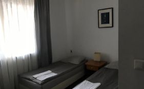 Viola Noclegi Sekocin ,Janki,Raszyn